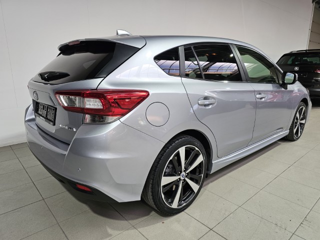 Subaru Impreza 1.6i Lineatronic