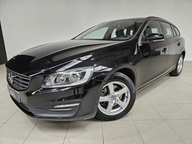 Volvo V60 D2