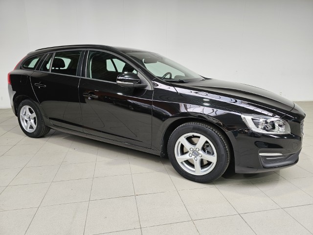 Volvo V60 D2