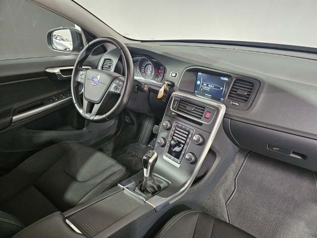 Volvo V60 D2