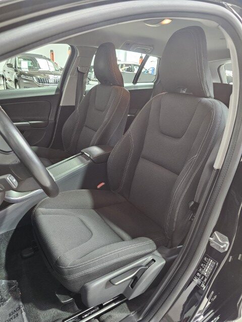 Volvo V60 D2
