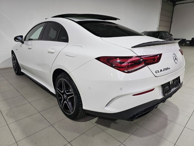 Mercedes CLA250e AMG PACK