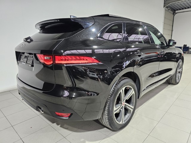 Jaguar F-Pace AWD 25t R-SPORT
