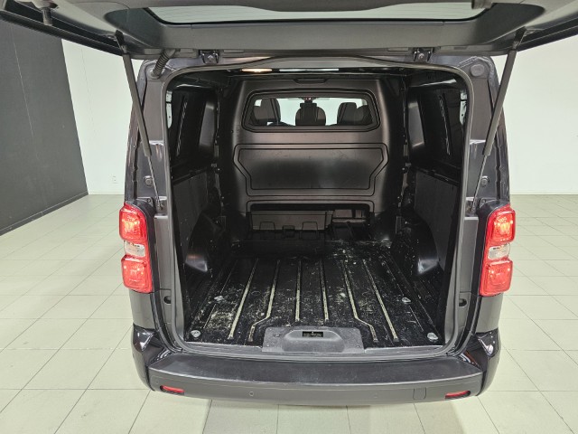 Peugeot Expert 2.0 Dubbele cabine 5 zitplaatsen - Automaat