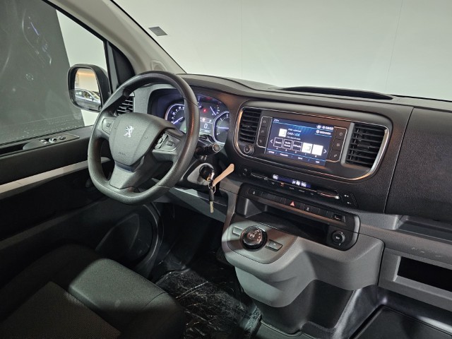 Peugeot Expert 2.0 Dubbele cabine 5 zitplaatsen - Automaat