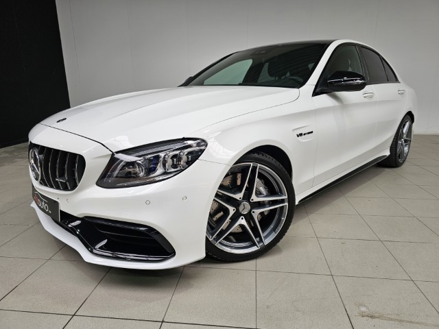 Mercedes C63 AMG V8 Turbo