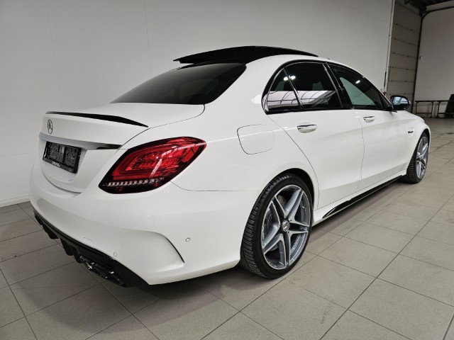Mercedes C63 AMG V8 Turbo