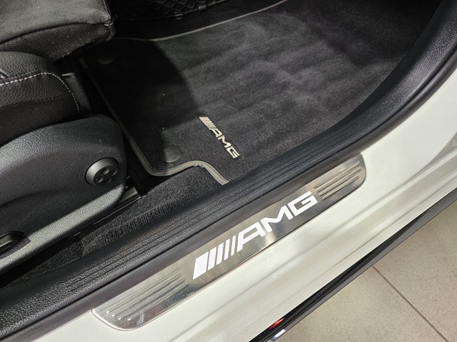 Mercedes C63 AMG V8 Turbo