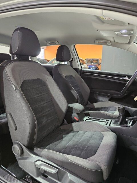 Volkswagen Golf 1.2 TSI