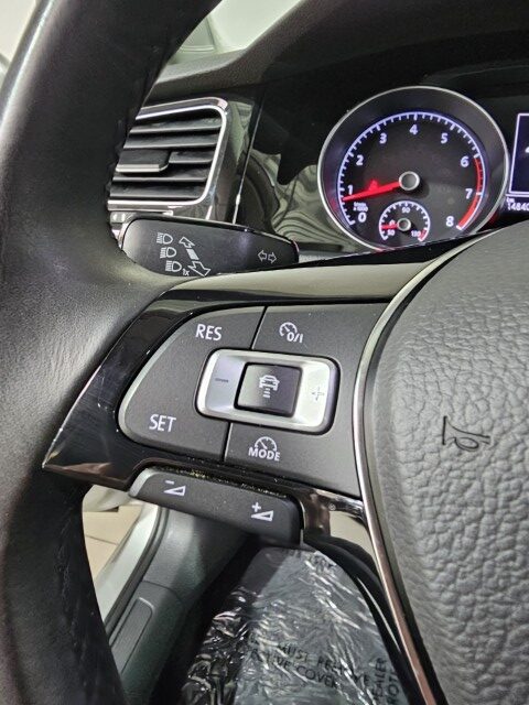 Volkswagen Golf 1.2 TSI