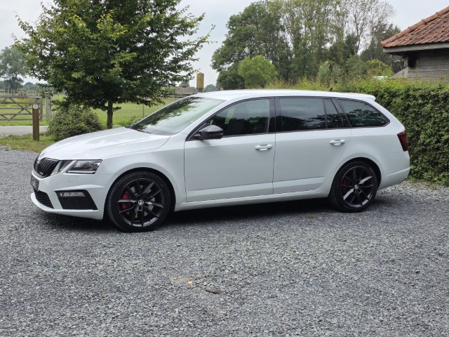 Skoda Octavia 2.0 TSI DSG RS
