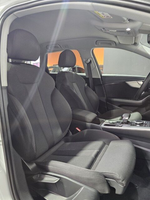 Audi A4 Avant 2.0 TFSI S Line