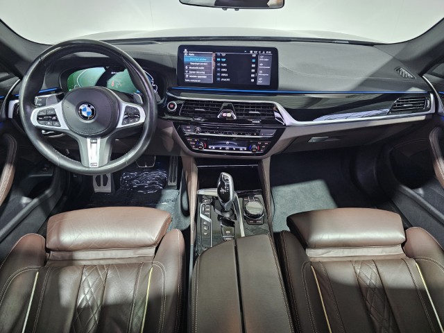 BMW 530e xDrive Touring M PACK