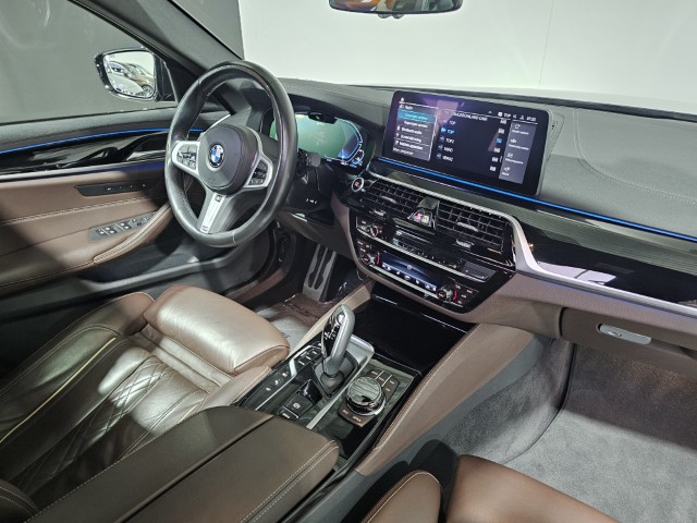 BMW 530e xDrive Touring M PACK