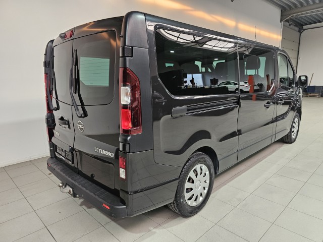 Opel Vivaro 1.6d 9 zitplaatsen