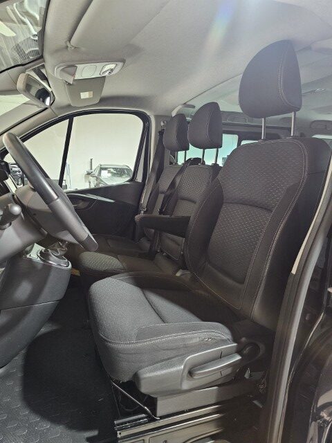 Opel Vivaro 1.6d 9 zitplaatsen