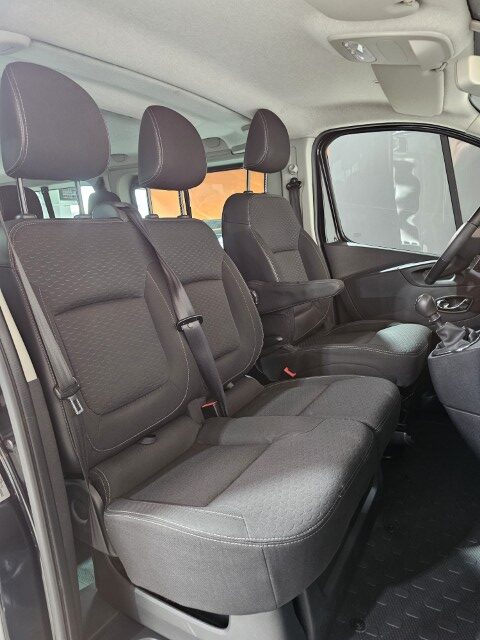 Opel Vivaro 1.6d 9 zitplaatsen