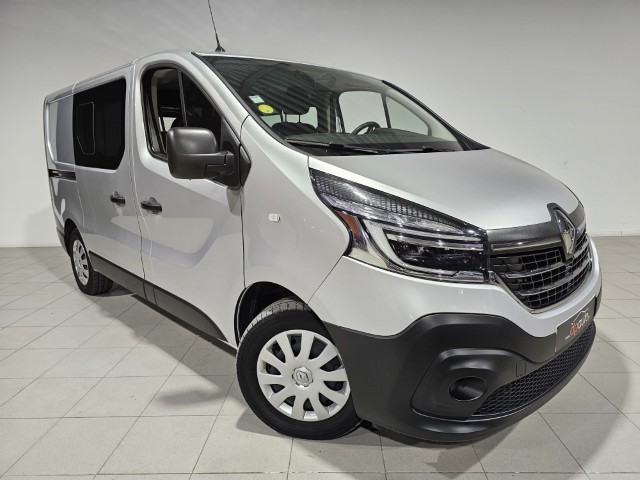 Renault Trafic dCi Lichte vracht - 5 zitplaatsen