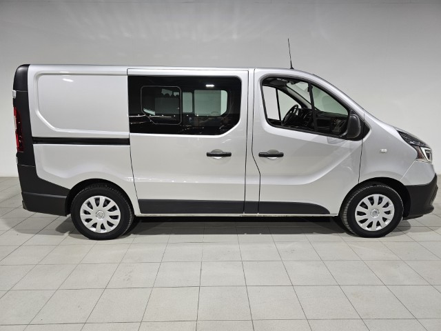 Renault Trafic dCi Lichte vracht - 5 zitplaatsen