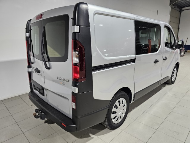 Renault Trafic dCi Lichte vracht - 5 zitplaatsen