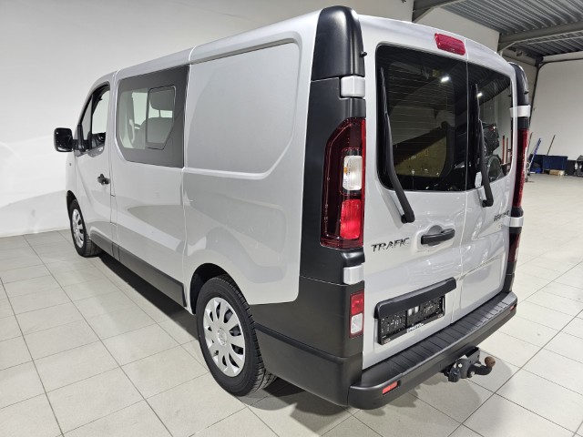 Renault Trafic dCi Lichte vracht - 5 zitplaatsen