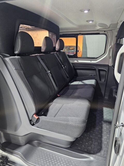 Renault Trafic dCi Lichte vracht - 5 zitplaatsen