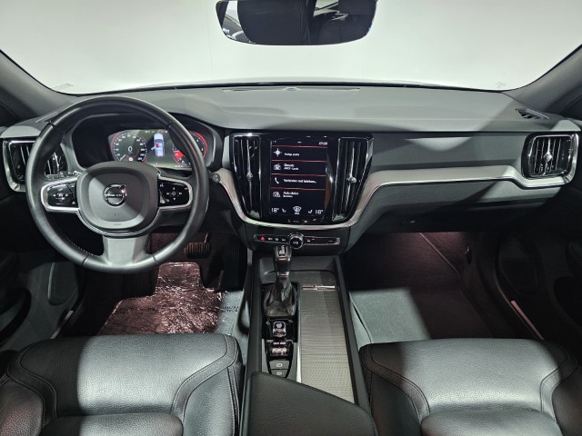 VolvoV60 Cross Country 2.0 D4 Geartronic AWD