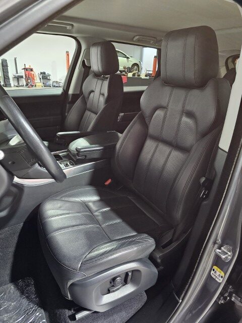 Land Rover Range Rover Sport TDV6 Autobiography