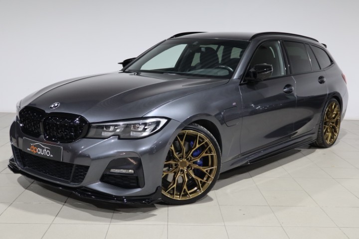 BMW 330e Touring M-Sport
