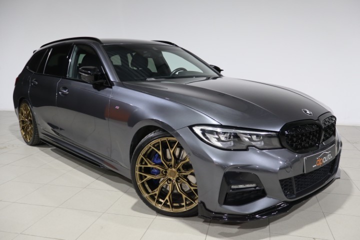 BMW 330e Touring M-Sport
