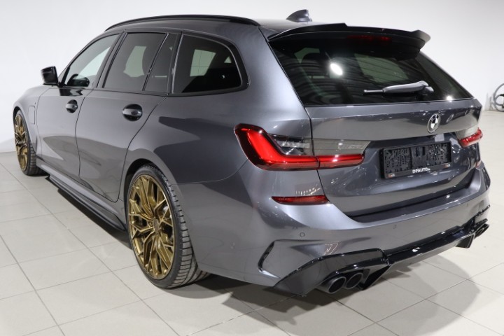 BMW 330e Touring M-Sport