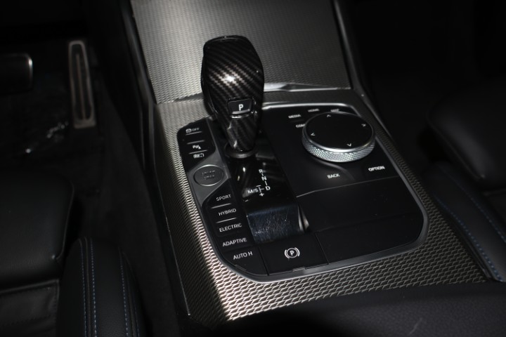 BMW 330e Touring M-Sport