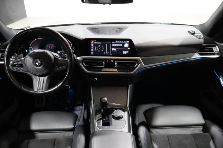 BMW 330e Touring M-Sport