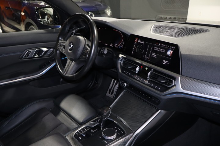 BMW 330e Touring M-Sport