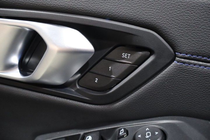 BMW 330e Touring M-Sport