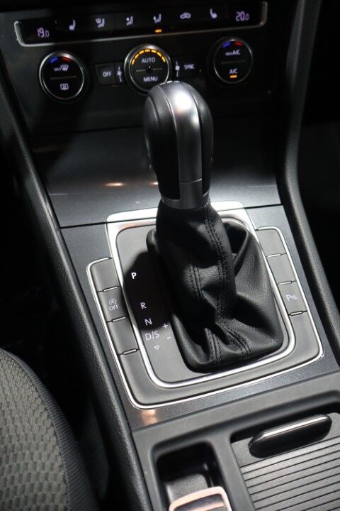 Volkswagen Golf 1.0 TSI Apple Carplay/AndroidAuto