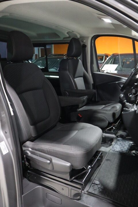 Opel Vivaro 1.6d Lichte vracht 5 zitplaatsen