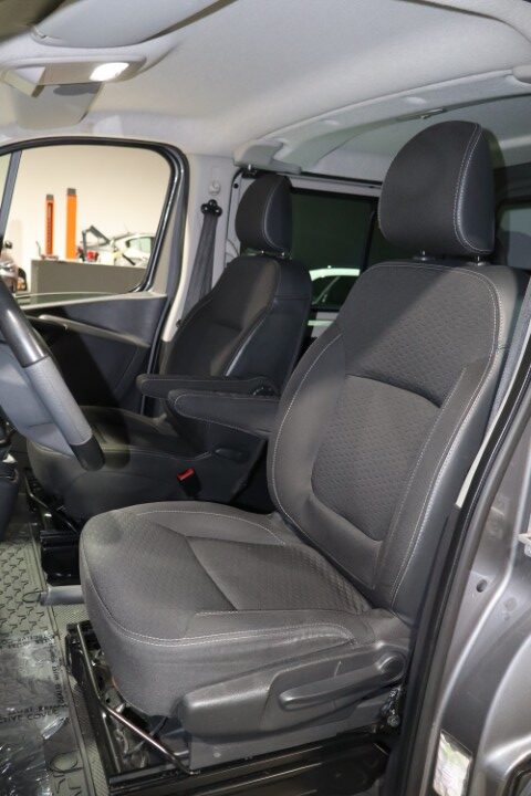 Opel Vivaro 1.6d Lichte vracht 5 zitplaatsen