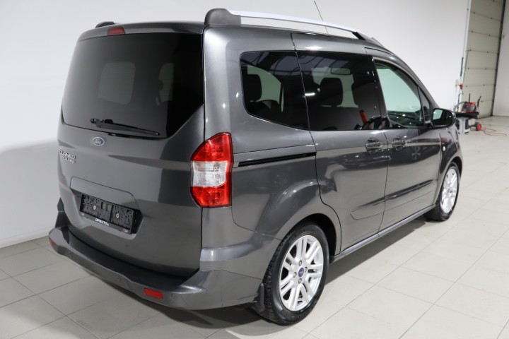 Ford Tourneo Courier 1.5 TDCi