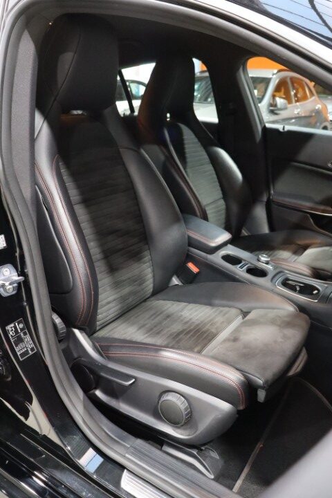 Mercedes CLA200 AMG PACK