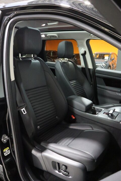 Land Rover DIscovery Sport P270e S