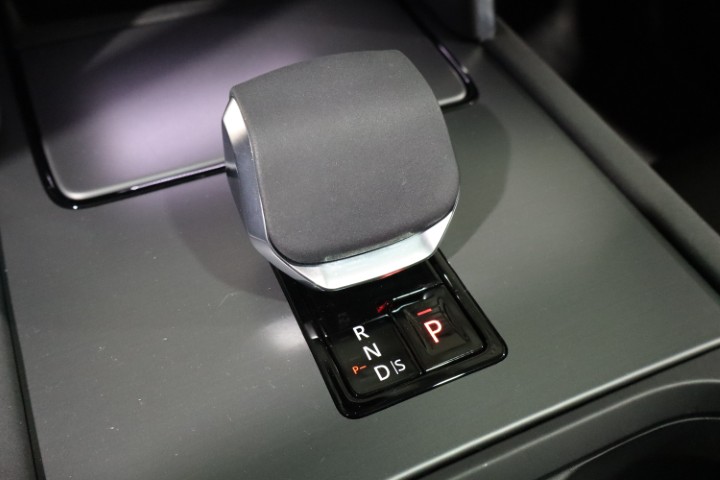 Land Rover DIscovery Sport P270e S