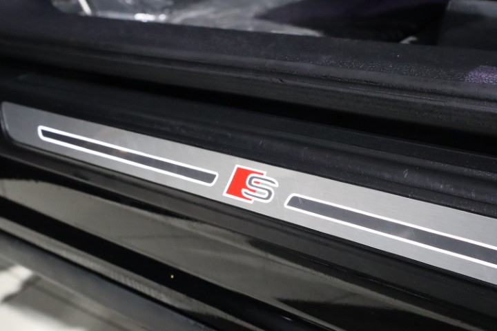 Audi Q5 2.0 TDi S Tronic S Line