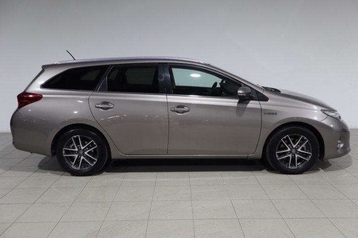 Toyota Auris 1.8 VVT-i Hybrid Automatiek