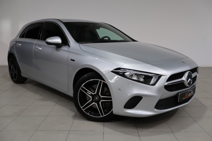 Mercedes A250e 8G-DCT