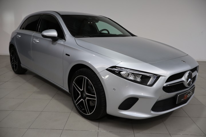 Mercedes A250e 8G-DCT