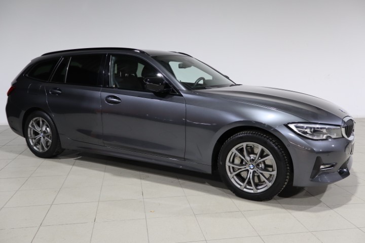 BMW 330e