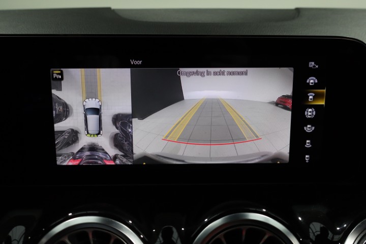 Mercedes GLA250e DCT AMG Line