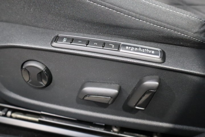 Volkswagen Golf GTE 1.4 Plug-In Hybrid