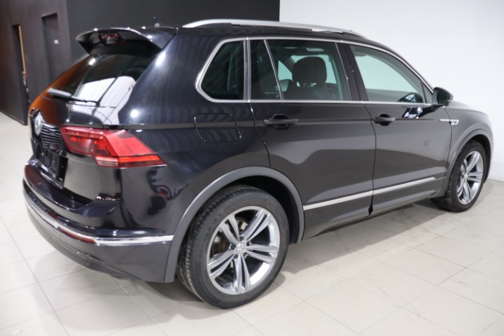 Volkswagen Tiguan 1.5 TSI DSG R LINE